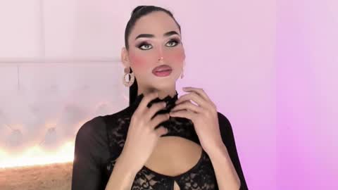 amal_baddel_ online show from 12/19/25, 09:05