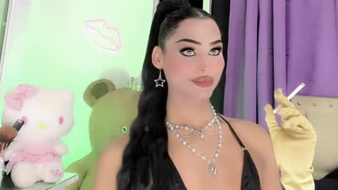 Snapshot of amal_baddel_ chatting on 05/31/26, 10:22 amal_baddel_ online show from 05/31/26, 10:22