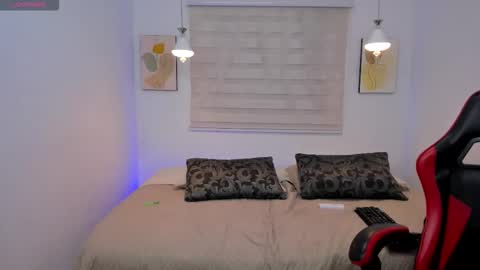 amal_kattz online show from 11/08/25, 06:57