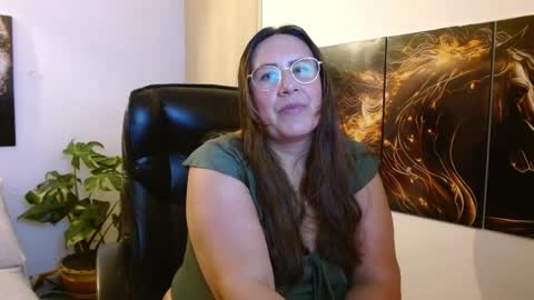 Snapshot of amalia_brunette chatting on 05/14/26, 11:11 AMALIA online show from 05/14/26, 11:11