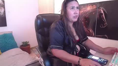 Snapshot of amalia_brunette chatting on 07/18/26, 08:01 AMALIA online show from 07/18/26, 08:01