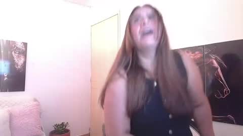 Snapshot of amalia_brunette chatting on 08/03/26, 08:12 AMALIA online show from 08/03/26, 08:12