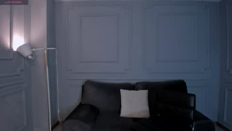 Amalia cruss online show from 03/22/26, 05:49