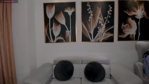 Snapshot of amalia_cruss chatting on 05/21/26, 07:43 Amalia cruss online show from 05/21/26, 07:43