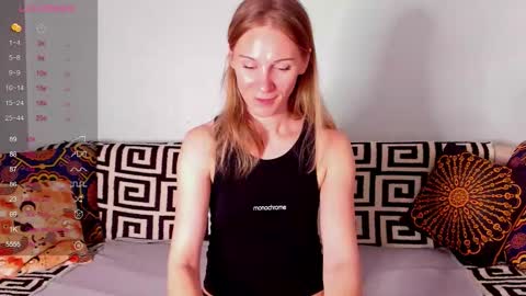Snapshot of amalia_mio chatting on 10/11/25, 08:13 Amalia online show from 10/11/25, 08:13