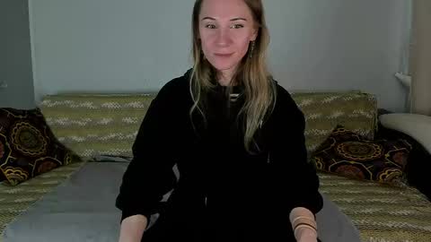 Snapshot of amalia_mio chatting on 05/31/26, 08:21 Amalia online show from 05/31/26, 08:21