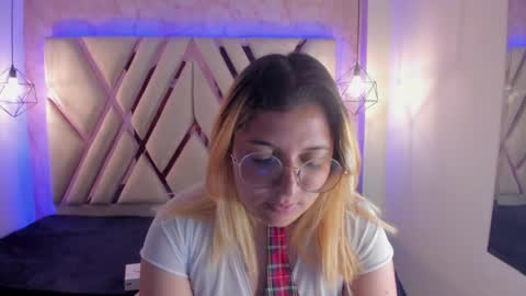 Snapshot of amalia_rosse_ chatting on 01/10/25, 02:57 Amalia Im Back See you soon this January 7 at 10 pm Colombia time online show from 01/10/25, 02:57