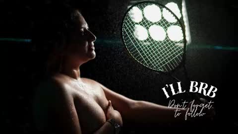 Amalia Im Back See you soon this January 7 at 10 pm Colombia time online show from 12/21/25, 07:54