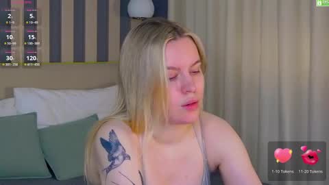 Amalia online show from 04/20/26, 01:03