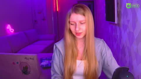 Snapshot of amaliaqueen999 chatting on 12/07/24, 02:13 Amalia online show from 12/07/24, 02:13