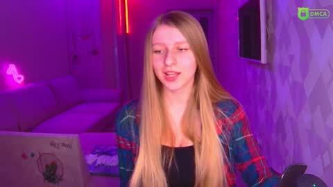 Snapshot of amaliaqueen999 chatting on 12/14/24, 02:10 Amalia online show from 12/14/24, 02:10