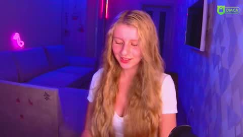 Snapshot of amaliaqueen999 chatting on 10/10/25, 03:11 Amalia online show from 10/10/25, 03:11