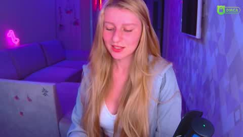 Snapshot of amaliaqueen999 chatting on 11/07/25, 01:55 Amalia online show from 11/07/25, 01:55