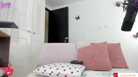 Amalia    Ig online show from 04/21/26, 07:06