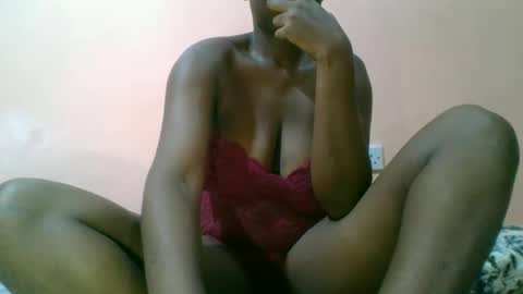 Snapshot of amanda1523 chatting on 09/22/25, 03:52 Lin online show from 09/22/25, 03:52