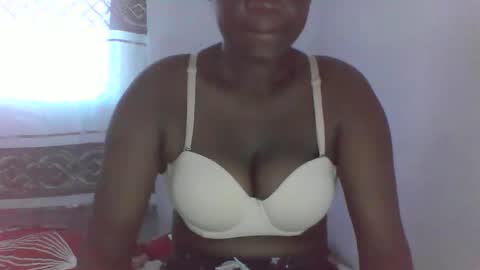 Snapshot of amanda1523 chatting on 10/20/25, 03:40 Lin online show from 10/20/25, 03:40