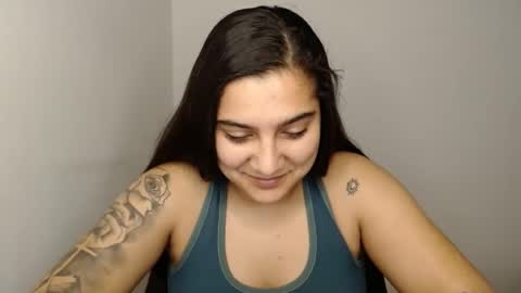 The queen of the biceps  online show from 01/29/25, 10:22