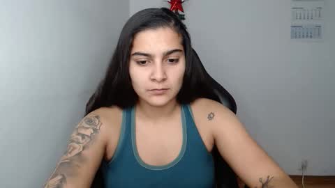 The queen of the biceps  online show from 12/15/25, 05:17