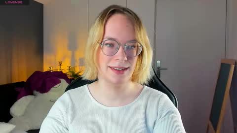 Hi im Amanda online show from 11/02/25, 02:30