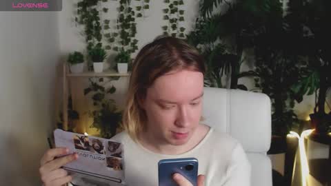 Hi im Amanda online show from 12/14/25, 10:09