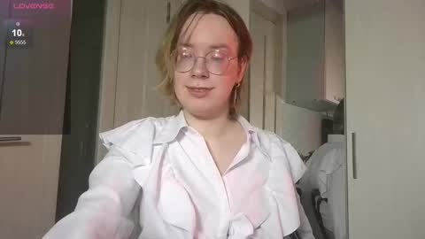 Hi im Amanda online show from 03/06/26, 03:30