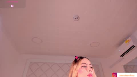 Snapshot of amanda_colin chatting on 09/22/25, 11:51 Amanda online show from 09/22/25, 11:51