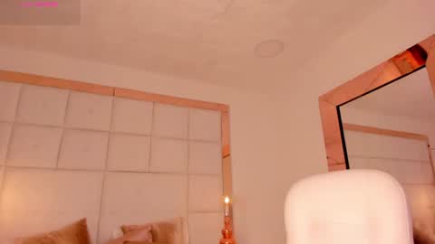 Snapshot of amanda_colin chatting on 07/20/26, 08:22 Amanda online show from 07/20/26, 08:22