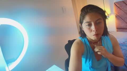 AMANDA FOX online show from 04/13/26, 08:03