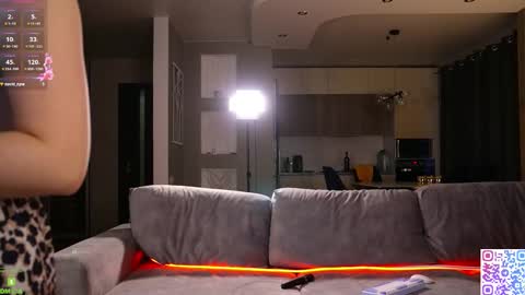     online show from 02/06/26, 03:33