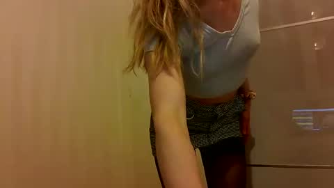 Snapshot of amanda_style chatting on 02/20/25, 08:36 amanda_style online show from 02/20/25, 08:36