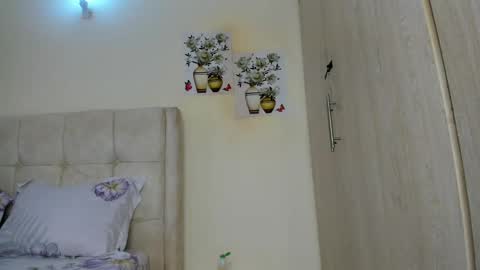 Snapshot of amanda_tint chatting on 05/29/26, 06:33 Amanda tint online show from 05/29/26, 06:33