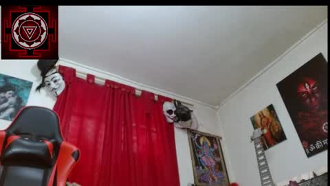 Amanda Valeska online show from 05/18/26, 06:47