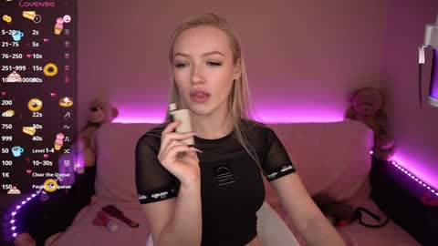 Amanda online show from 01/16/25, 01:04