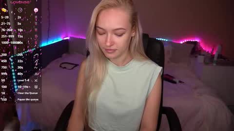 Amanda online show from 10/05/25, 05:17