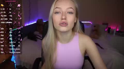 Amanda online show from 10/11/25, 06:45