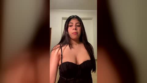 Snapshot of amandabrooks_18 chatting on 04/27/26, 03:15 Amanda online show from 04/27/26, 03:15