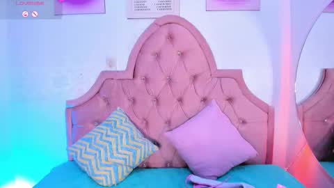 amandalee26 online show from 09/27/25, 07:30