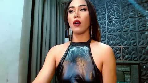 amandaleon online show from 01/30/25, 01:42