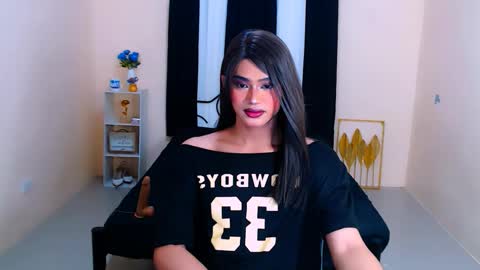 Cassandra online show from 10/25/25, 05:40