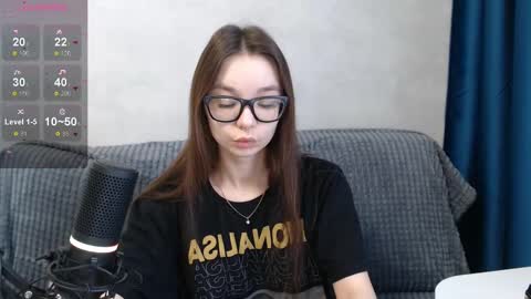 Snapshot of amaneli chatting on 01/27/25, 11:22 Mila online show from 01/27/25, 11:22