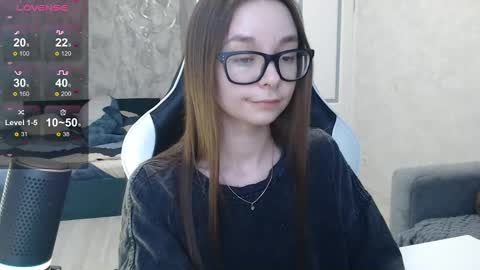 Snapshot of amaneli chatting on 02/27/25, 02:43 Mila online show from 02/27/25, 02:43