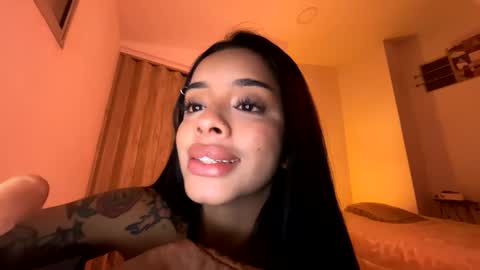 Snapshot of amapola_666 chatting on 06/05/26, 06:52 Ama online show from 06/05/26, 06:52