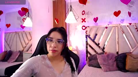 Snapshot of amara_davis1 chatting on 04/28/26, 02:38 amara_davis1 online show from 04/28/26, 02:38