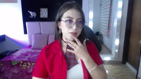 amara_sexy_ online show from 03/04/26, 08:04