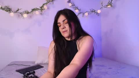 Amara Vega  online show from 01/11/26, 11:48