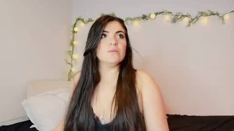 Snapshot of amara_vega chatting on 05/30/26, 11:18 Amara Vega online show from 05/30/26, 11:18