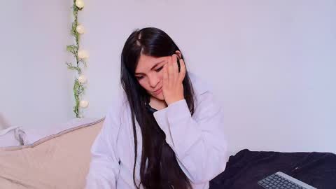 Snapshot of amara_vega chatting on 06/03/26, 02:33 Amara Vega online show from 06/03/26, 02:33