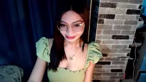 BELLA online show from 12/18/25, 02:23