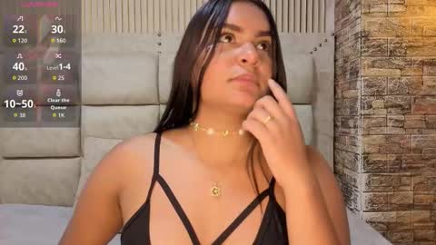 amarahanks_ online show from 12/04/25, 07:00