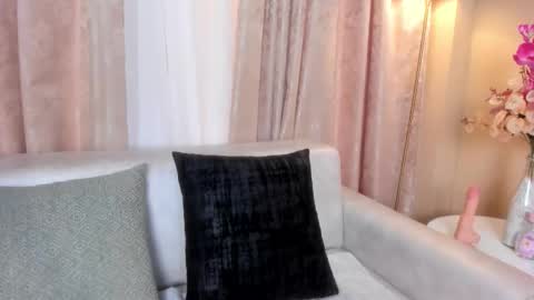 Amara Yasbel online show from 11/29/25, 06:33